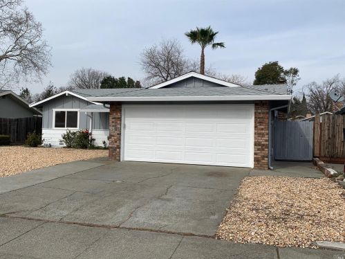 567 Bass Dr, Vacaville, CA 95687-5806