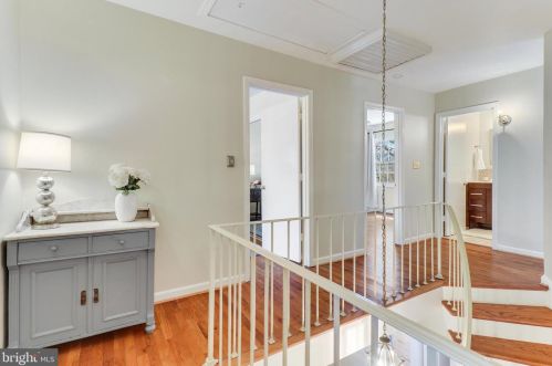 5940 Queenston St, Springfield VA  22152-1731 exterior