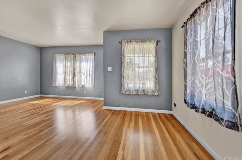 1438 Parton St, Santa Ana, CA 92706-3814