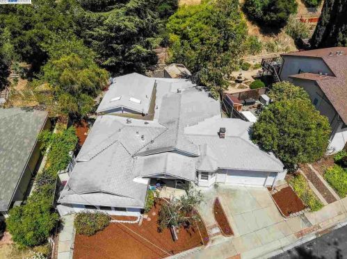 31694 Chicoine Ave, Hayward, CA 94544-7724