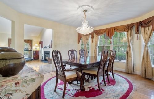 14 Ginger Ct, Princeton NJ  08540-9421 exterior