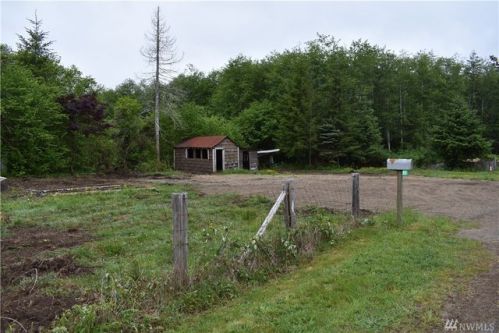 21 Beaver Ave, Sappho, WA 98305-9623