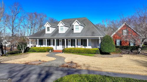 1450 Knight Cir, Loganville, GA 30052-5163