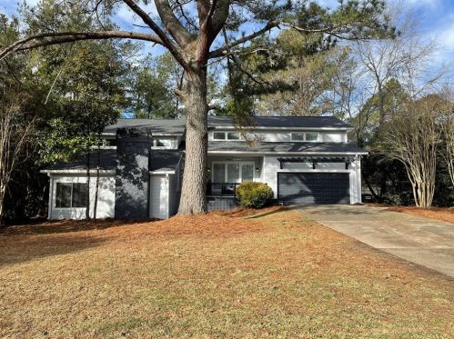 3327 Clubland Dr, Marietta, GA 30068-2505