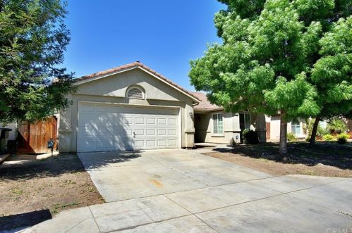 545 Quady Ln, Madera, CA 93637-4872