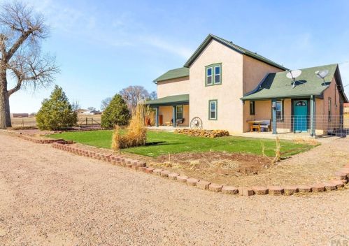 135 36th Ln, Pueblo, CO 81006-9427