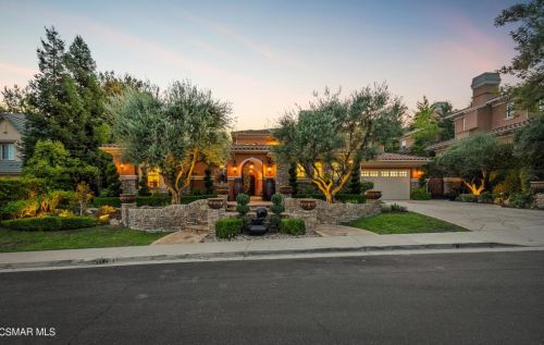26714 Provence Dr, Calabasas, CA 91302-3822