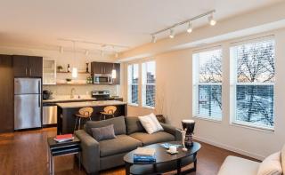 2320 Marshall Ave, Saint Paul MN  55104-5700 exterior