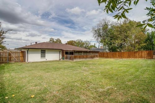 6229 Wheaton Dr, Fort Worth TX  76133-2748 exterior