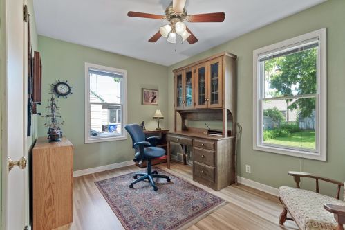 1027 Idaho Ave, Saint Paul MN  55117-3352 exterior
