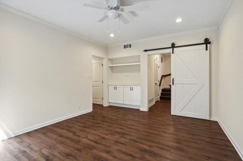 300 Elden Dr, Atlanta GA  30342-2032 exterior