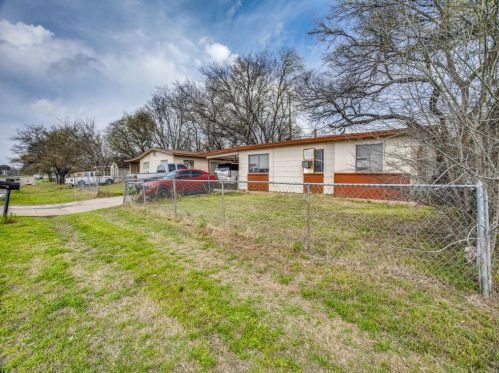 1100 California Pkwy, Fort Worth, TX 76115-4302