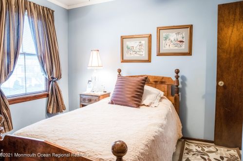 14 Cornell Ct, Tinton Falls NJ 07724-9720 exterior