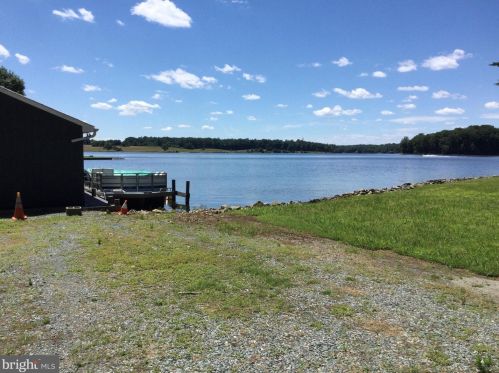 5371 Kentucky Springs Rd, Mineral, VA 23117-4423
