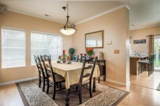 25669 Wisteria Ct, Salinas, CA 93908-1539