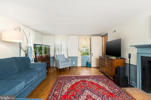 21 Elm Rd, Princeton NJ  08540-2501 exterior