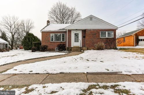644 Lenker Rd, Harrisburg, PA 17111-2050