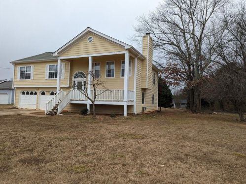 326 Golden Rod Ln, Auburn, GA 30011-3309