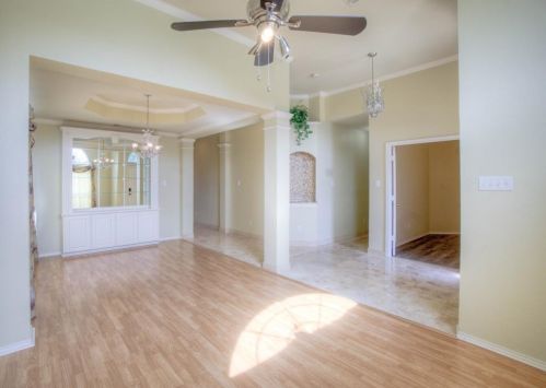 4025 Randall Ln, Carrollton TX  75007-1095 exterior