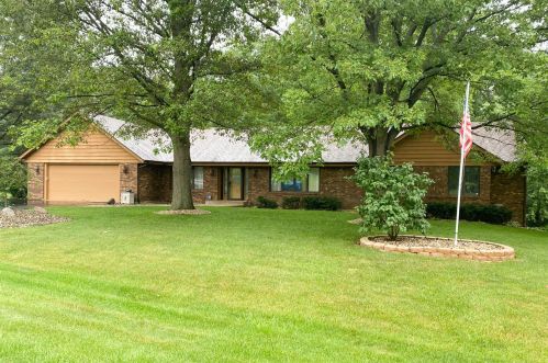 5718 Moccasin Run, Rockford, IL 61109-6104