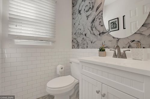 4258 Dunrovin Ln, Saint Paul MN 55123-1725 exterior