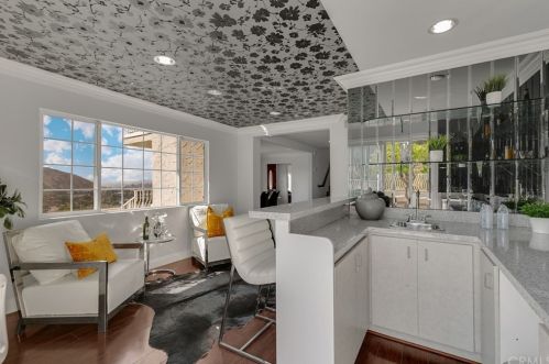 1623 Gladys Dr, Glendale CA  91206-1650 exterior