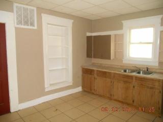1016 Grant Ave, Springfield MO  65802-3914 exterior