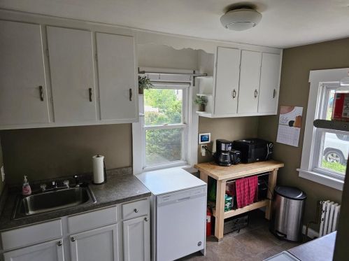 882 Clear Ave, Saint Paul MN  55106-1821 exterior