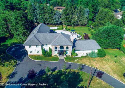 60 Telegraph Hill Rd, Holmdel Village, NJ 07733-1327