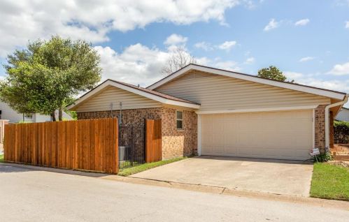 8100 Lea Shore St, Fort Worth TX  76179-3219 exterior