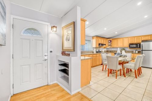 525 Houston Ave, Fullerton, CA 92832-3221