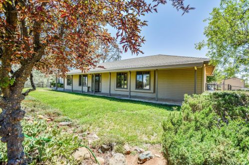 6389 Baldwin St, Valley Springs, CA 95252-9180