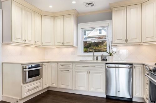 14 Highland Pl, Greenwich, CT 06831-5110