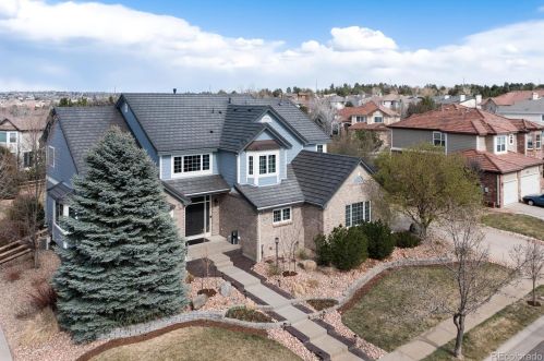 16155 Oakwood Dr, Denver, CO 80016-3055