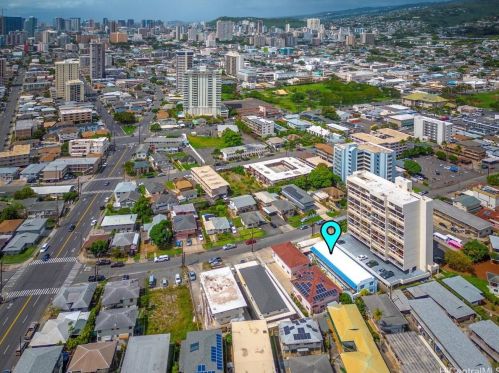 731 Hausten St, Honolulu HI  96826-3042 exterior