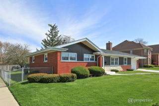 8136 Eastwood Ave, Chicago, IL 60706-4439