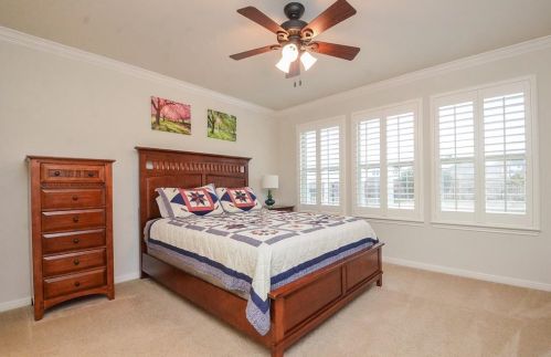 2843 Cone Flower Dr, Richmond TX 77469-5551 exterior