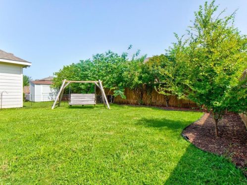 500 Richmond Park Ln, Fort Worth TX  76140-6519 exterior