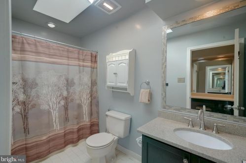 1900 Autumn Ridge Cir, Silver Spring MD 20906-5826 exterior