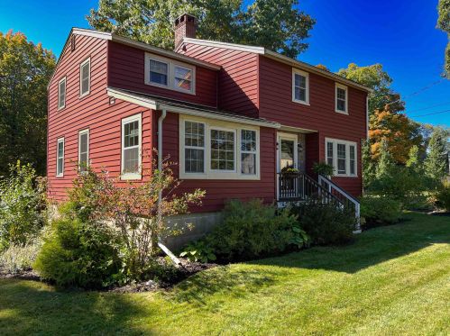 70 Winnicutt Rd, Stratham, NH 03885-2427
