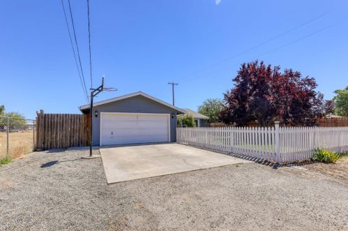 1320 I St, Rio Linda, CA 95673-4403