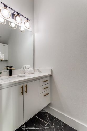 623 9 St, Dallas TX  75208-4901 exterior