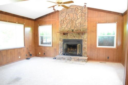 372 Cheyenne Dr, Galena, MO 65656-9221