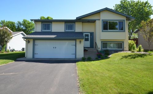 1663 Helena Rd, Saint Paul MN  55128-5524 exterior