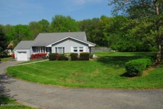 102 David Ct, Middletown, NJ 07748-2703