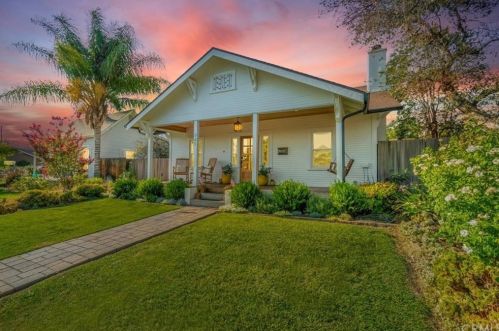 321 3rd St, San Dimas, CA 91773-2033