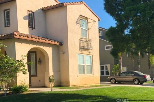 8268 Yarrow Ln, Riverside CA  92508-3537 exterior