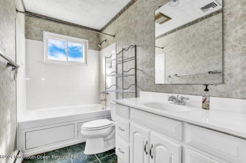 63 Cloverdale Cir, Tinton Falls NJ 07724-3105 exterior