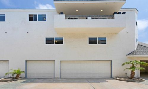 882 Home Ave, Carlsbad, CA 92008-1862