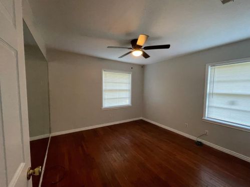 3205 Elva Ave, Dallas TX  75227-5712 exterior